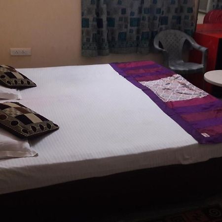 Shanti Guesthouse Bhubaneswar Exterior photo